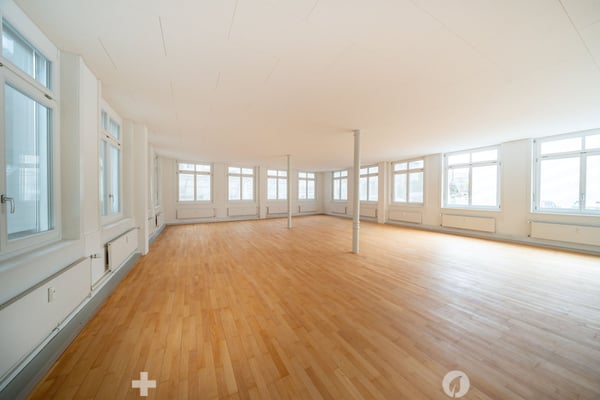 Renovierte Gewerbe- und Bürofläche ab sofort verfügbar 7