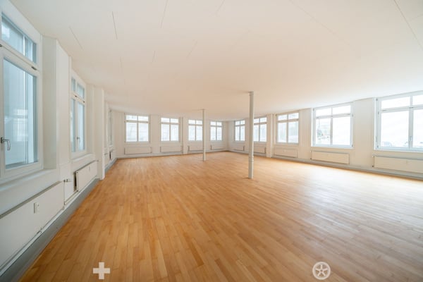 Renovierte Gewerbe- und Bürofläche ab sofort verfügbar 7