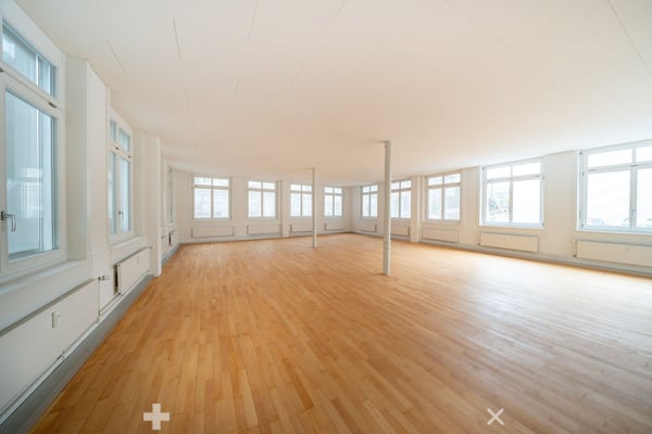 Renovierte Gewerbe- und Bürofläche ab sofort verfügbar 7