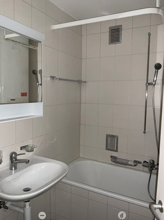 3-Zimmerwohnung im ruhigen Champagnequartier 6