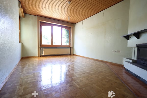 9-Zimmer-Zweifamilienhaus mit Potenzial in Biel 5