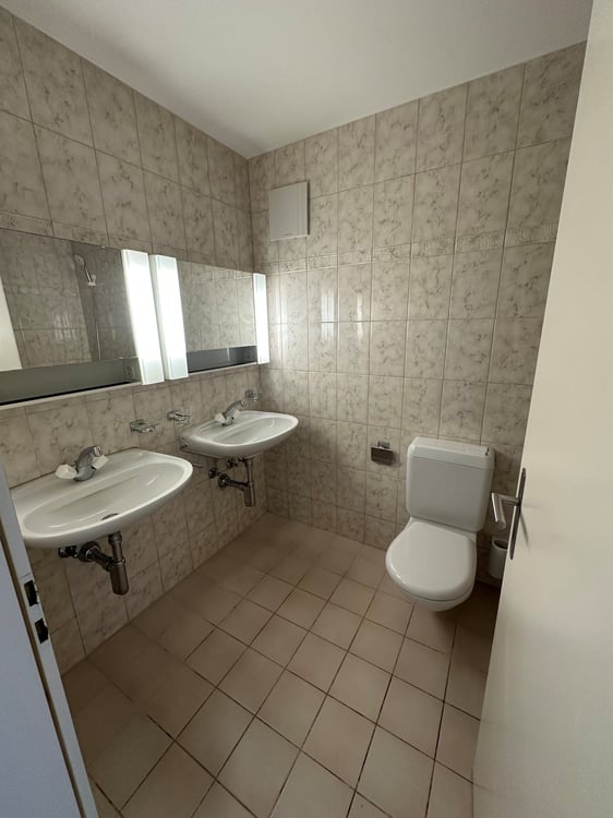 Helle 4.5-Zimmer-Wohnung mit Balkon in Biel 8