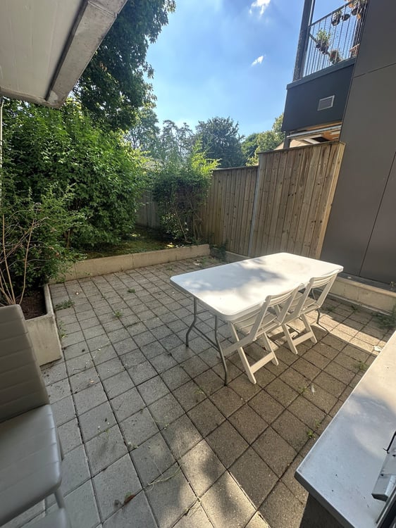 Charmantes 1-Zimmer-Apartment mit Terrasse in Biel 4