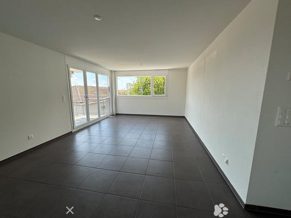 4.5-Zimmer-Wohnung mit Balkon und Weitsicht 2