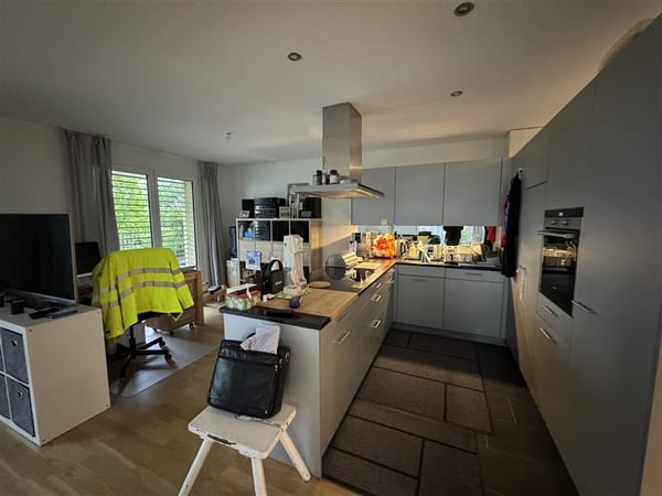Moderne 3.5-Zimmerwohnung an erhöhter Lage! 4