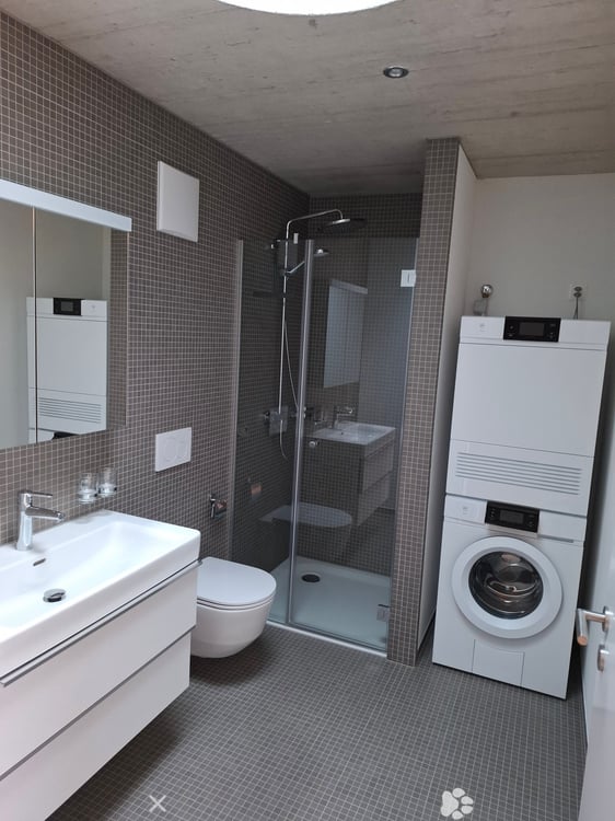 Helle 3.5-Zimmer-Wohnung mit Balkon und schöner Aussicht in Biel 2