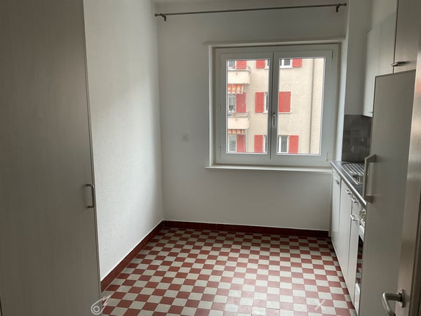 3-Zimmerwohnung im ruhigen Champagnequartier 3