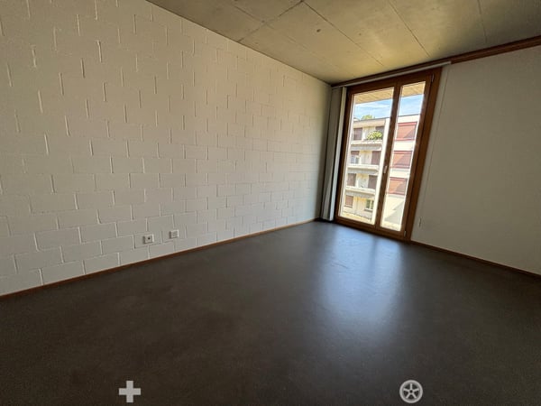 Helle 4.5-Zimmer-Duplexwohnung mit Balkon in Biel 7