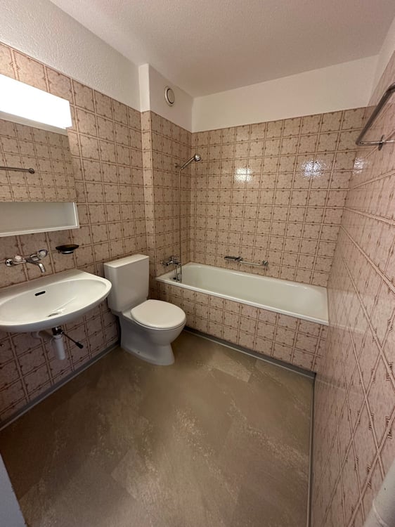 Praktische 2-Zimmerwohnung mitten in Biel 5