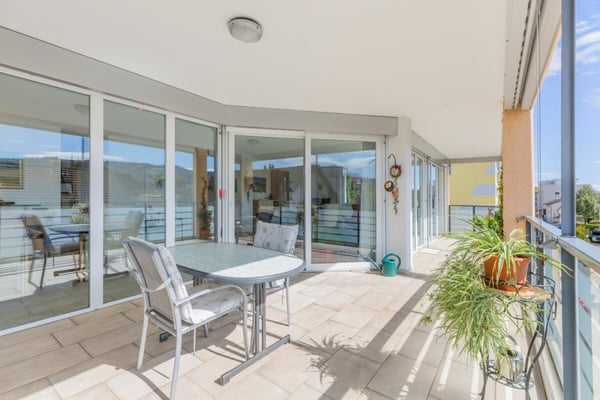 Sehr gepflegte und grosszügige Eigentumswohnung mitten in Wettingen 2