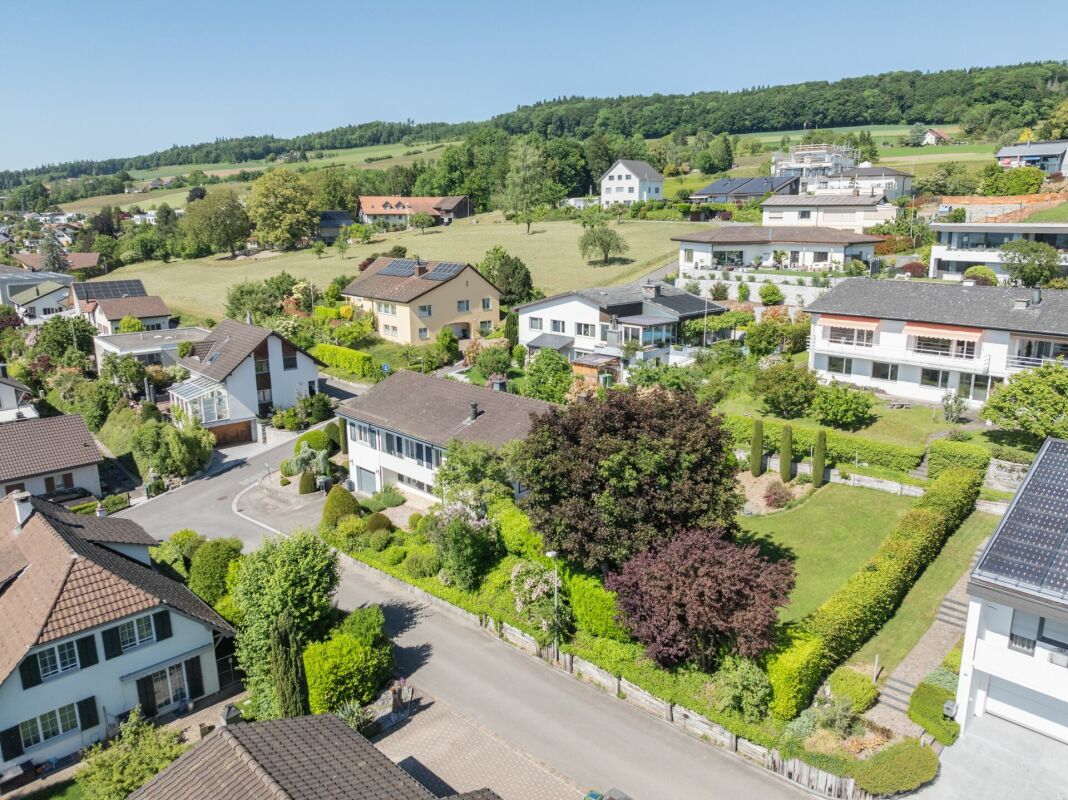Freistehendes Einfamilienhaus am sonnigen Hang von Oberrohrdorf