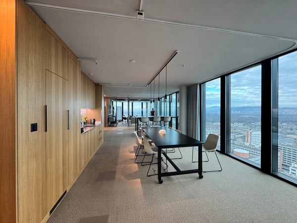 Messeturm Basel - Premium Vollausbau im 17.OG 9