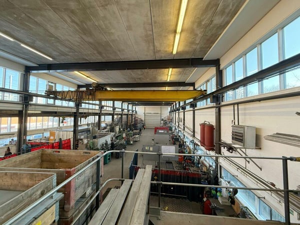 Werkhalle mit angrenzendem Bürogebäude 2