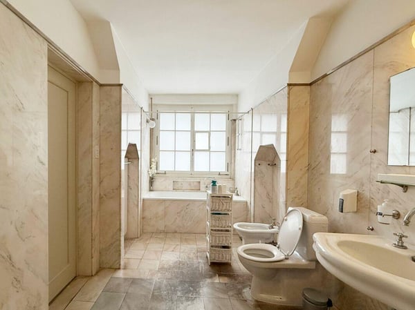 Toplage in der Oberen Altstadt - stilvolle Räume für Praxis oder Büro 5