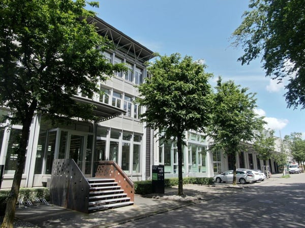 Auf der Suche nach einem neuen Firmenstandort? Büro- und Ausstellun... 1