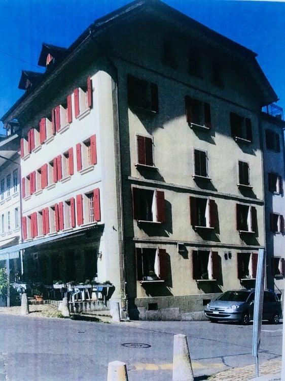 Restaurant EG und 1. OG mit Aussensitzplatz und Lagerfläche 2