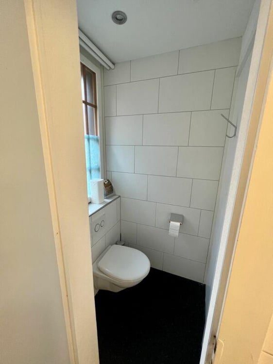 Restaurant EG und 1. OG mit Aussensitzplatz und Lagerfläche 7