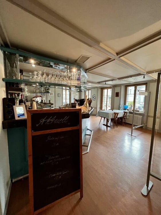 Restaurant EG und 1. OG mit Aussensitzplatz und Lagerfläche 4