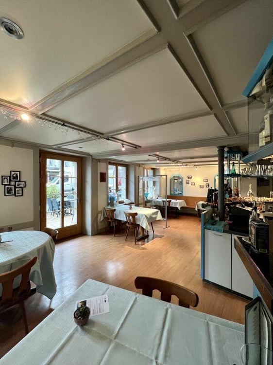 Restaurant EG und 1. OG mit Aussensitzplatz 6
