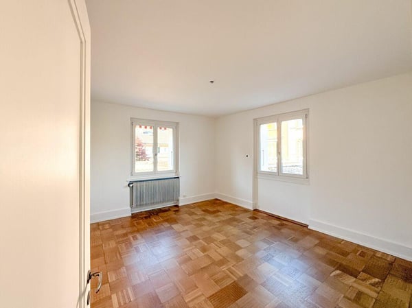 3.5 Zimmer Wohnung im 1. Stock mit Terrasse und Balkon 6