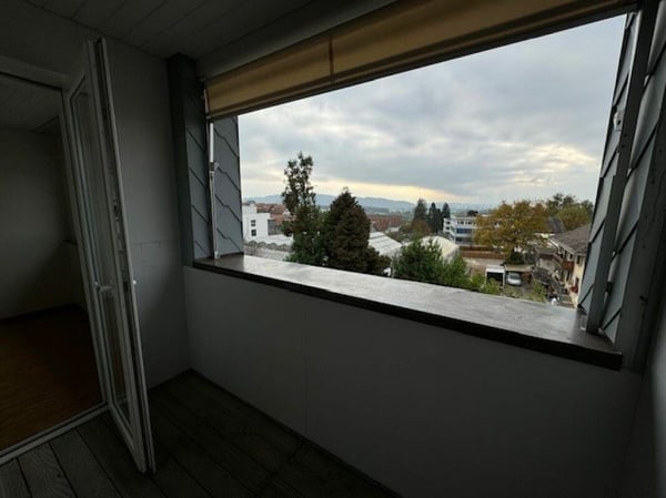 Moderne sanierte Wohnung in Ins 10