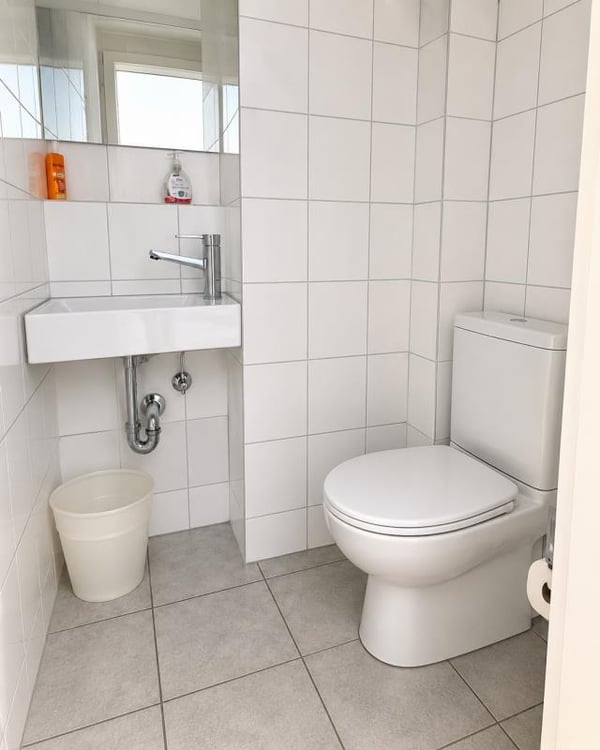 Zentralgelegene Büro- / Praxisräumlichkeiten suchen neue Mieter 9