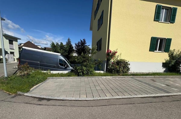 Aussenparkplatz in Gümligen 2