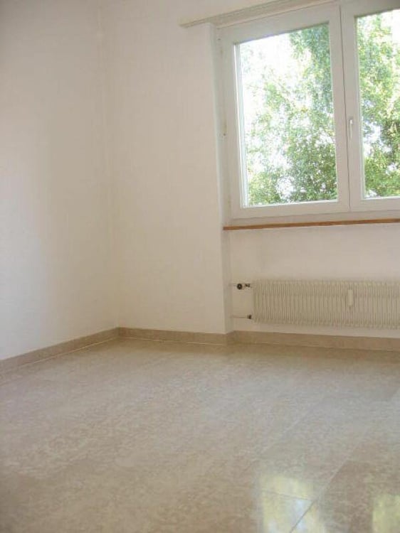4.5 Zimmerwohnung im Erdgeschoss rechts mit Balkon 7