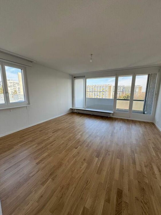 Renovierte 3.5-Zimmerwohnung mit zwei Balkonen im Schwabgut 6