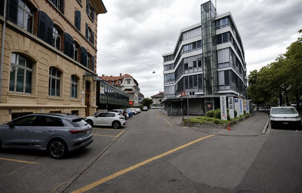 Aussenparkplatz im Innenhof - Lorraine-Quartier 1