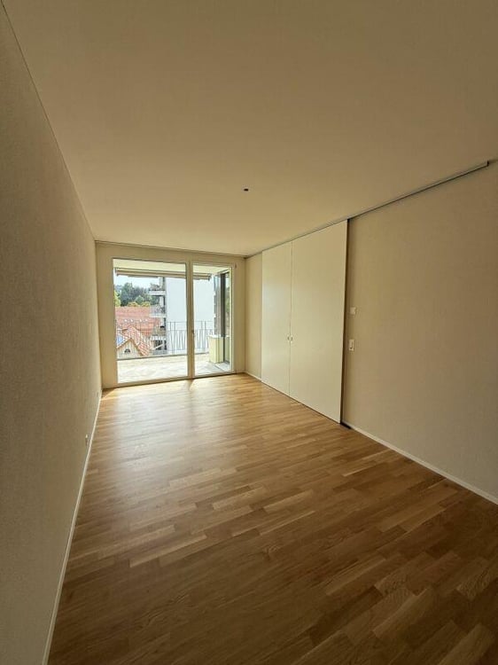 Helle 2.5 Zimmerwohnung in Burgdorf zu vermieten 8
