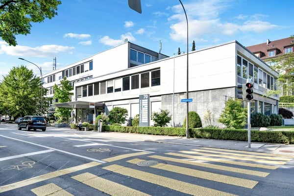 Raum für neue Ideen - Vielseitige Gewerbefläche in Bern 1
