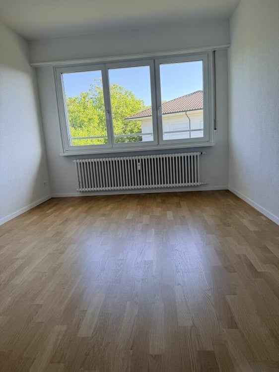 Frisch Sanierte 3.5-Zimmerwohnung im Breitenrain 9