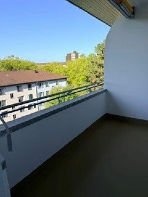 Frisch Sanierte 3.5-Zimmerwohnung im Breitenrain 11