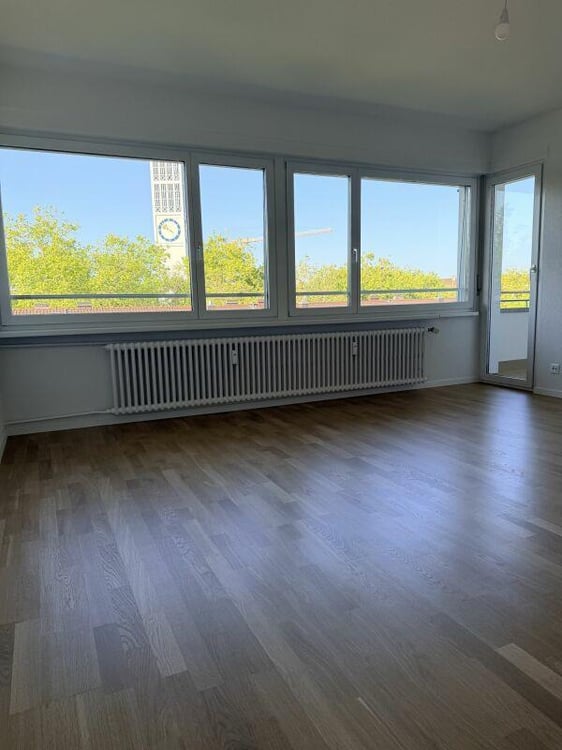 Frisch Sanierte 3.5-Zimmerwohnung im Breitenrain 10