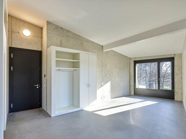 Moderne Studiowohnung mit Sitzplatz 3