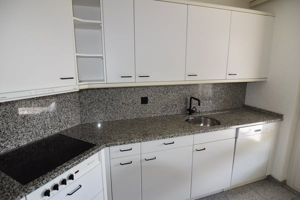 Charmante 1.5-Zimmerwohnung mit Cheminee im Marziliquartier 3