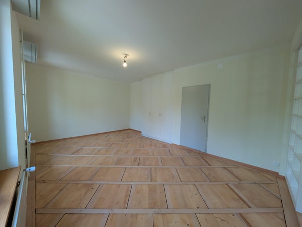 Grosszügige und frisch sanierte Wohnung zu vermieten 12