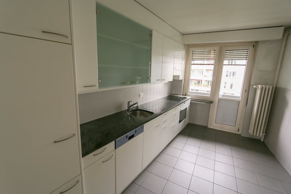 Charmante 3-Zimmer-Wohnung mit Balkon und Cheminée in Bern 1