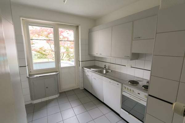 renovierte 1-Zimmer-Wohnung mit Balkon an der Hallerstrasse in Bern 1