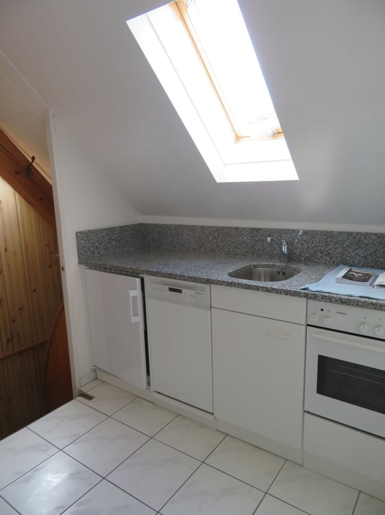 Charmante Dachwohnung zu vermieten 10