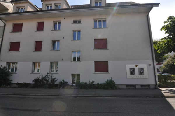 Coiffeurgeschäft an der Brünnenstrasse in Bümpliz 17