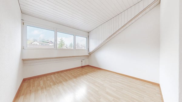 1 1/2-Zimmerwohnung, 1. Stock rechts 9