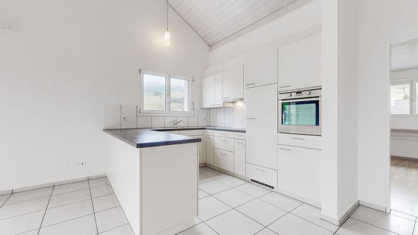 1 1/2-Zimmerwohnung, 1. Stock rechts 4