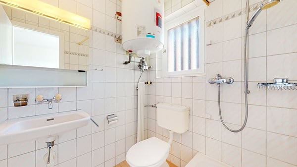 1 1/2-Zimmerwohnung, 2. Stock 10