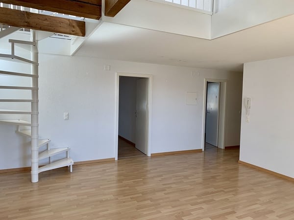 1-Zimmerwohnung, 5. Stock rechts (Dachwohnung mit Galerie) 5