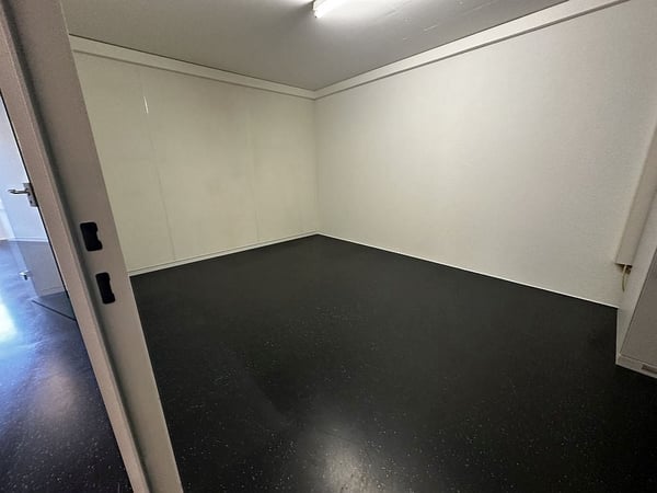 Gewerberaum / Büro, Parterre 6