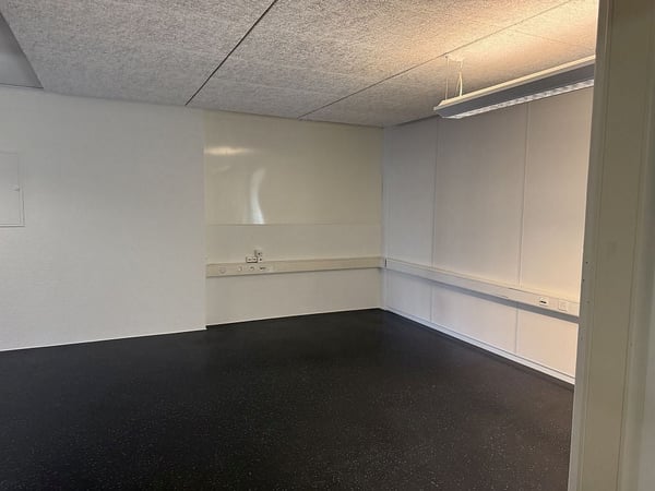 Gewerberaum / Büro, Parterre 5