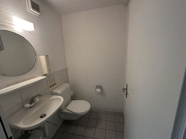 Gewerberaum / Büro, Parterre 10