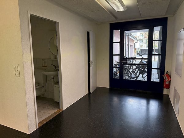 Gewerberaum / Büro, Parterre 4